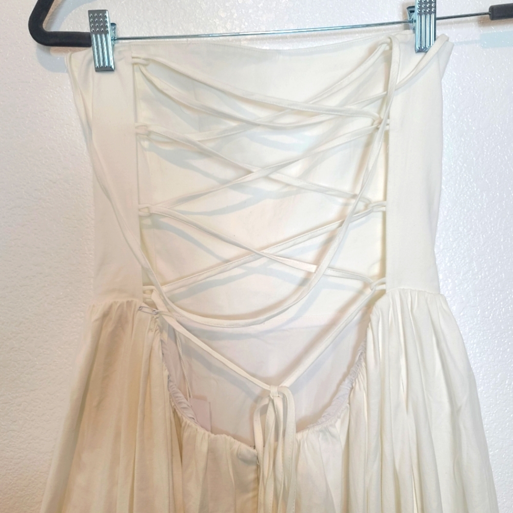 REFORMATION Kaede Dress in White - Picture 9 of 14